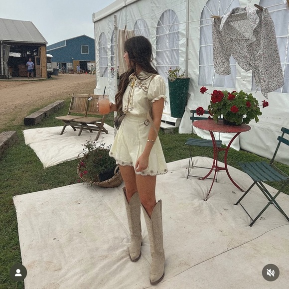 Rock em camel snip toe suede cowboy boots - Picture 10 of 16